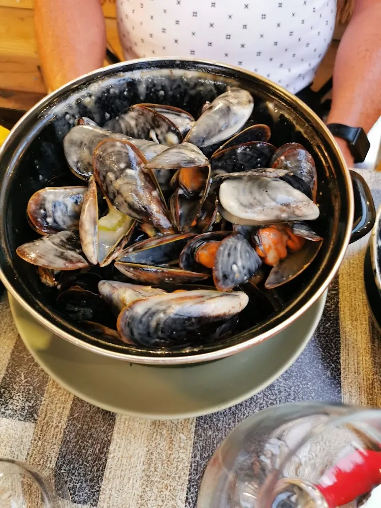 Moules Au Roquefort